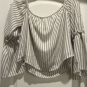 Cropped flowy croped top size small .